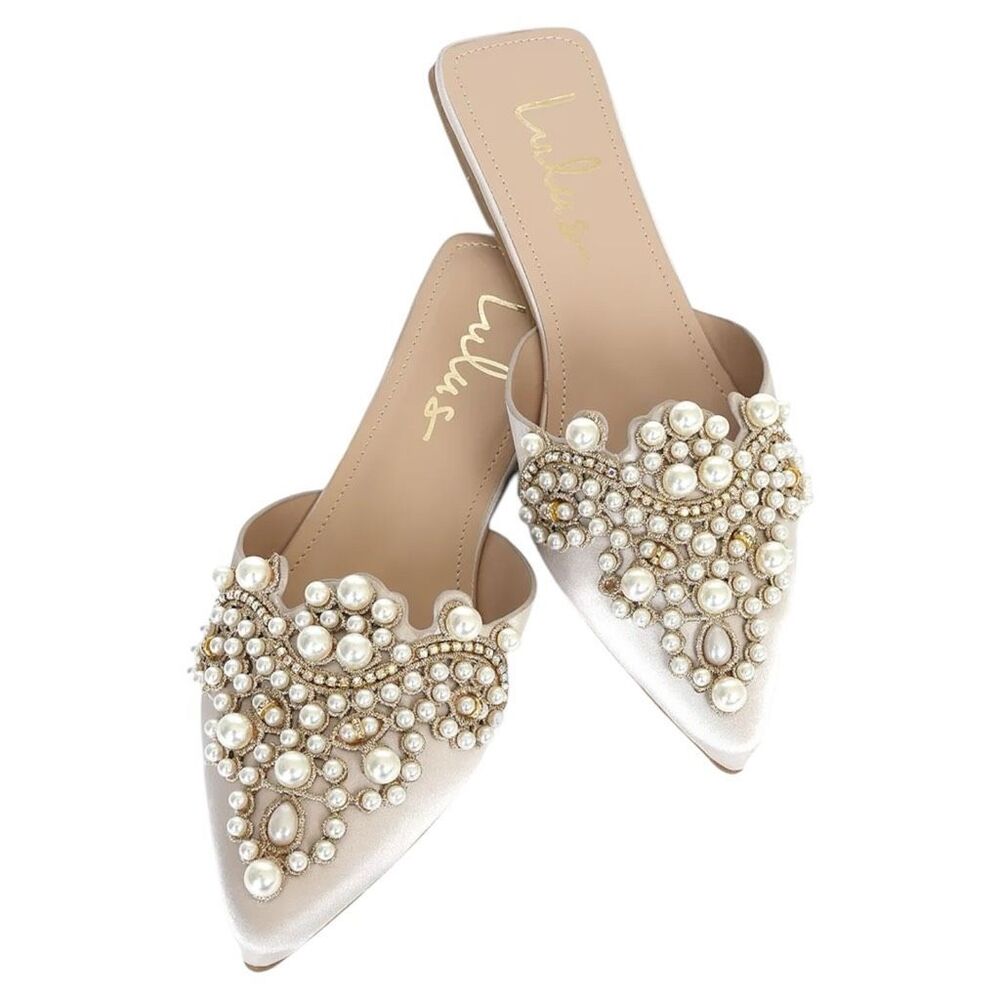 NEW Lulu’s Flora Ivory Satin Pearl Embroidered Pointed-Toe Flats Mules Size 7 (2